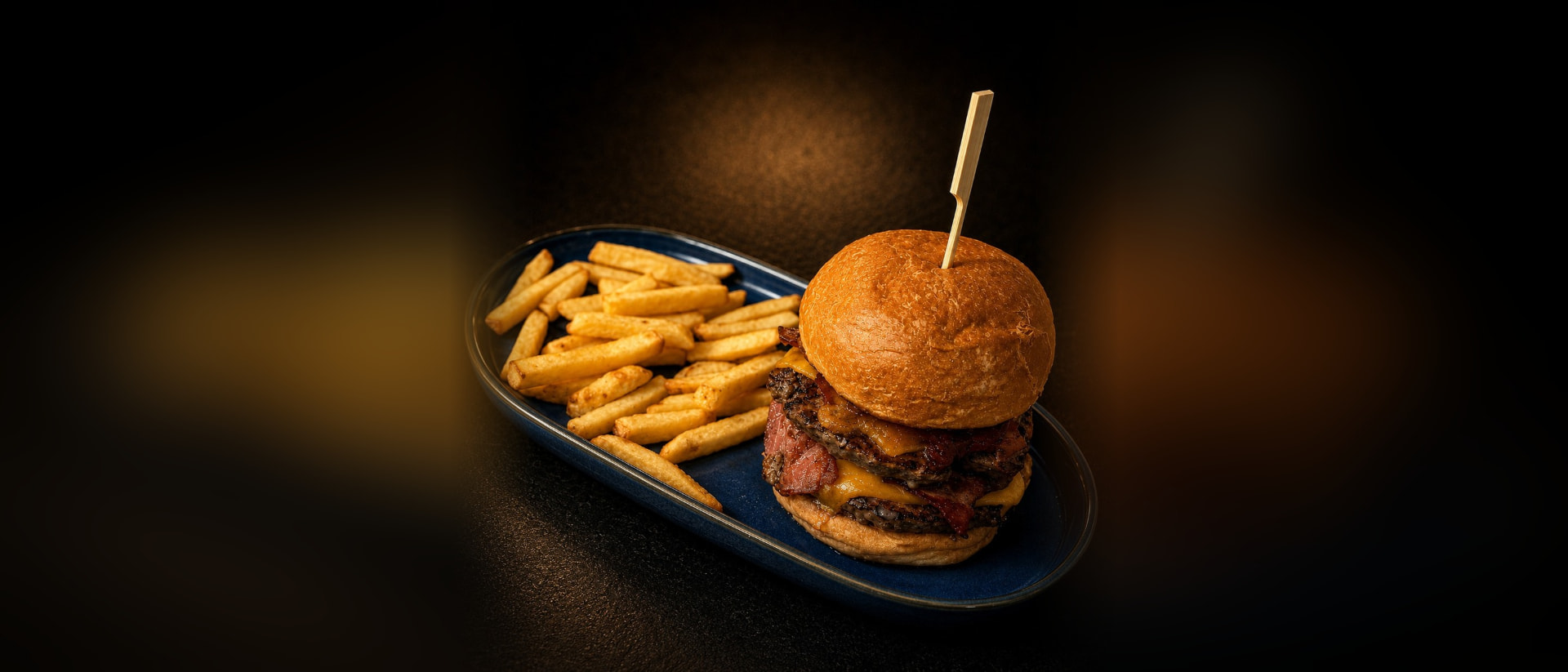 Hamburguesa de vacuno madurado con patatas fritas